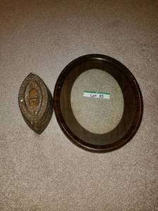 lot 85 image: metal pic frame & iron