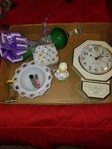 lot 88 image: Clock & glassware