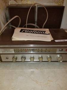 lot 93 image: Radio