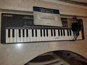 lot 94 image: Casio keyboard