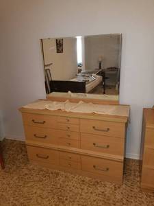 lot 101 image: Dresser
