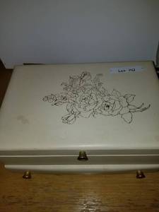 lot 142 image: Jewelry Box and contents