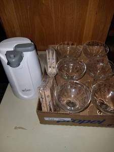 lot 156 image: can opener & Glasses