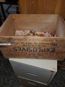 lot 160 image: Dynamite Box