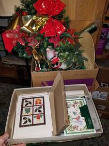 lot 177 image: Miscellaneous Christmas