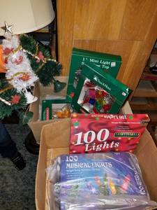lot 181 image: Christmas