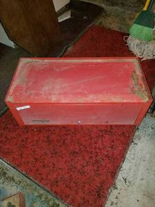 lot 211 image: Tool Box Stack-on
