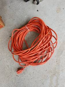 lot 252 image: Extension cord