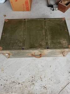 lot 254 image: Trunk