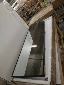 lot 30165 image: Hanging 16x40 in. Full Body Mirrior
