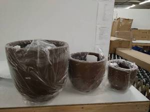 lot 30179 image: Pure Garden Patio Essentials Flower Pots