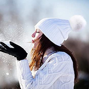lot 6201 image: Tatuo DIY Faux Fur Pom Poms Ball with Press Button Removable Fluffy Pompom for Knitting Hats Shoes Scarves Bag Accessories (White Colors, 16