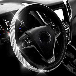 lot 9229 image: New Diamond Leather Steering Wheel Cover