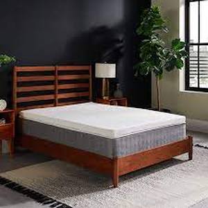 lot 7535 image: Tempurpedic Memory Foam Mattress Topper
