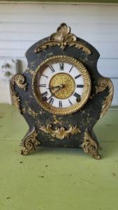 lot 2147 image: Antique Gilberts Mantle Clock