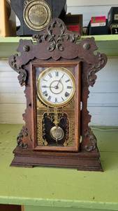 lot 2148 image: Hand Carved Antique Mantle Clock
