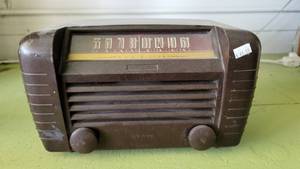 lot 2155 image: RCA Victor Model 65x1