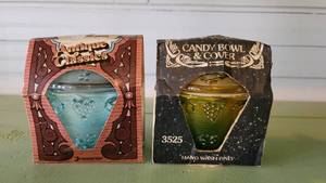 lot 2185 image: Lot of 2 Jeannette Candy Dishes in Original Packaging