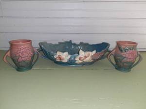 lot 20508 image: Lot of 3 Roseville