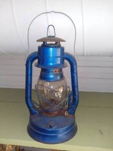 lot 20515 image: Vintage Dietz No. 8 Air Pilot Lantern