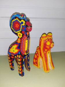 lot 20519 image: Native American Beaded Animals