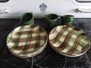 lot 20550 image: Vintage Plaid Dishes