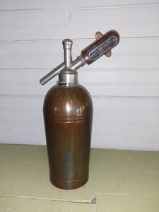 lot 20577 image: Sparklets Seltzer Bottle