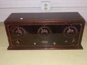 lot 33757 image: Vintage OEM-7 Radio From The Dayton Fan & Motor Co.