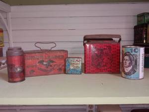lot 33762 image: Lot Of 5 Assorted Vintage Advertising Tins
