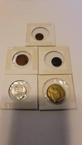 lot 303 image: Lot of 5 International and Collectible Coins