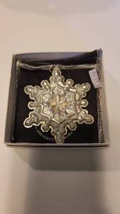 lot 307 image: Sterling Silver Gorham Christmas 1971 Ornament