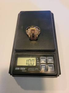 lot 258 image: 10 kt Gold Class Ring 1955