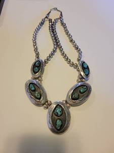 lot 260 image: Sterling Silver Native American Necklace with Turquoise Stone
