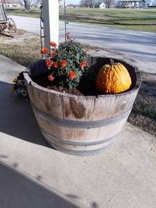 lot 1011 image: Wood Half Barrel Planter