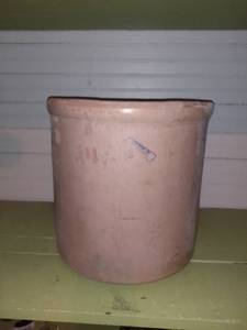 lot 1070 image: No. 5 Stoneware Crock