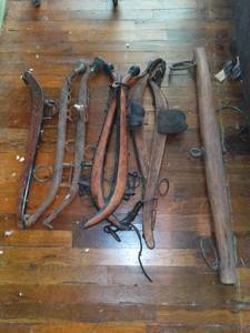 lot 20621 image: Antique Horse Hames And Yoke
