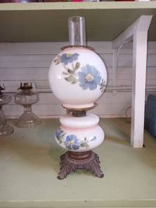 lot 33798 image: Antique 1800s Oil Lamp With Hand Painted Globes