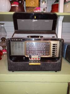 lot 33814 image: Amazing 1950s Zenith Trans Oceanic Shortwave Radio