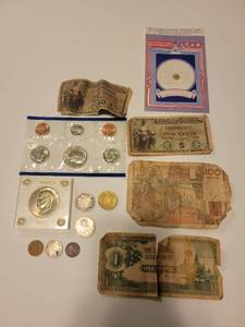 lot 309 image: Lot of Currency and Coins - American and Foreign