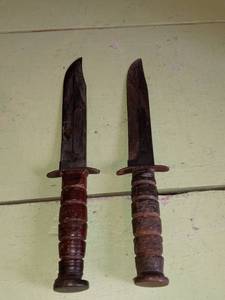 lot 517 image: Lot Of 2 Vintage Mark 2 US Navy Daggers