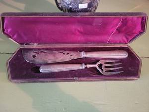 lot 1313 image: Silverplated Carving Set