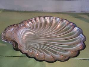 lot 1315 image: Victorian Rose Rogers and Son Silver Plated Shell Dish