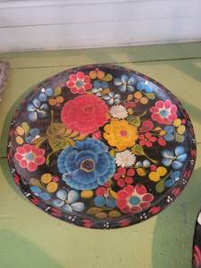 lot 1324 image: Hand Painted Wooden Serving Tray