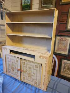 lot 1382 image: Ideal Toys Mid Century Doll Kitchen Cabinet