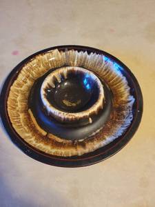 lot 1385 image: Pfaltzgraff Chips and Dip Bowl