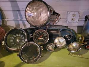 lot 20666 image: Collection of Antique Car Parts - Gadges, Lights and Dash