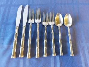 lot 204 image: 8 Piece Set of Towle Mandarin Sterling Flatware