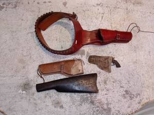 lot 470 image: Small Lot of Gun Related Items - Stock, Holster and Sheath