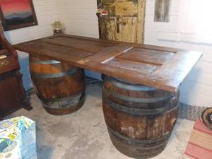 lot 20601 image: Wine Cask Bar