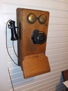 lot 20607 image: Antique Wood Telephone
